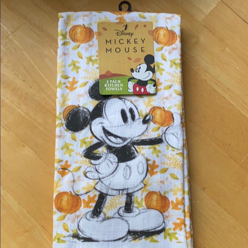 Mickey Mouse Fall Kitchen Set - Picture 2 of 3